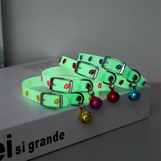 Collier Chat